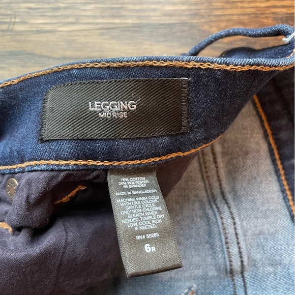Express Denim Leggings - Picture 2 of 3